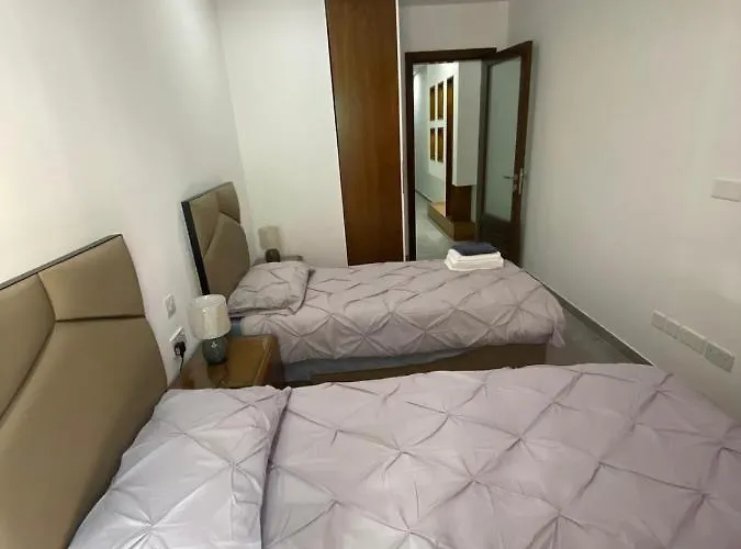 Two-bedroom Apartman *